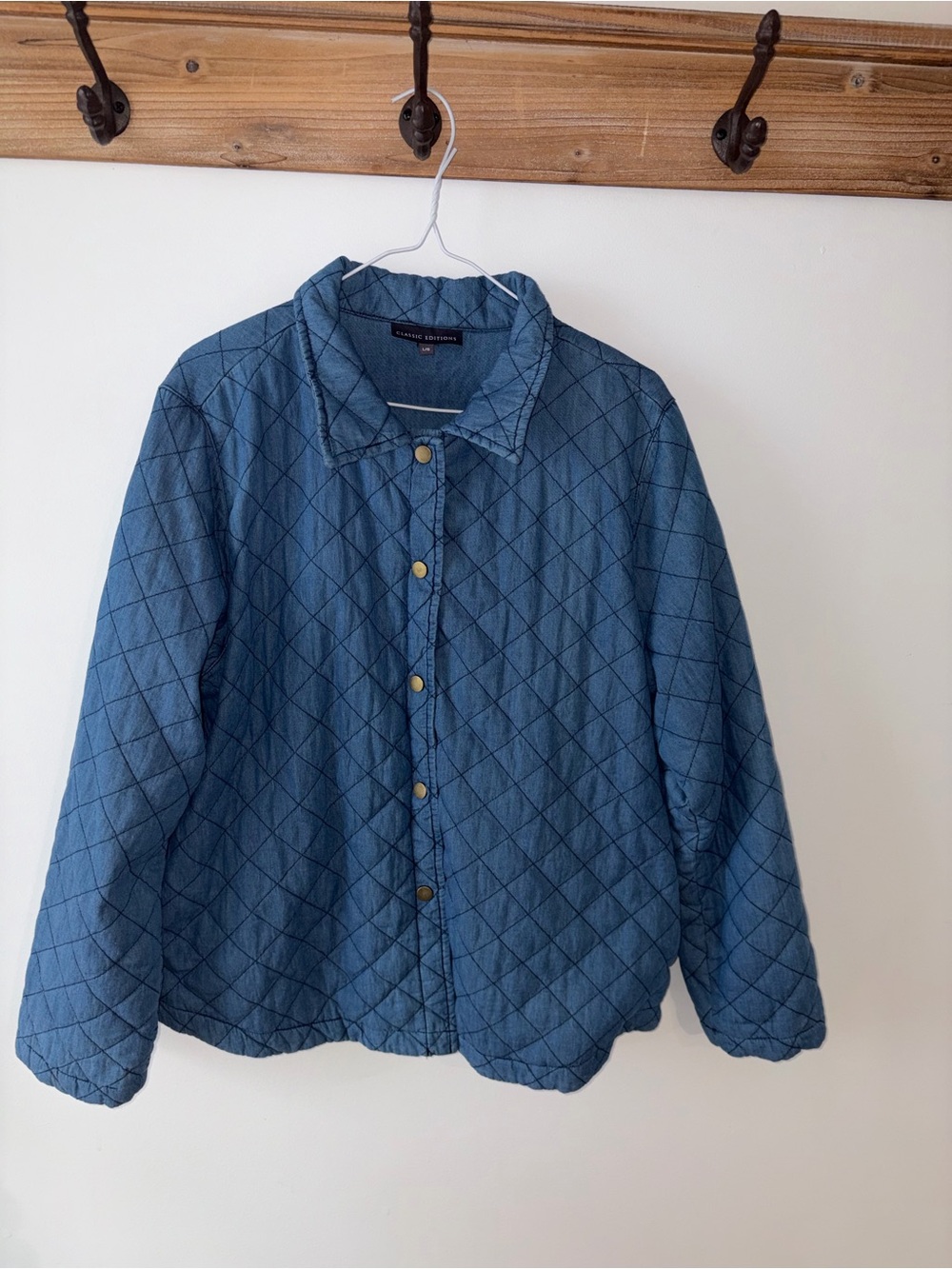 Quilted Lightweight Shirt Jacket in Blue for Women
